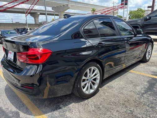 Jet Black 2017 BMW 320 i