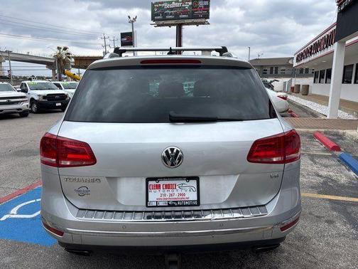 2017 Volkswagen Touareg V6 Wolfsburg Edition