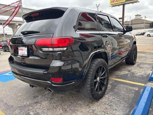 Diamond Black 2021 Jeep Grand Cherokee Laredo E