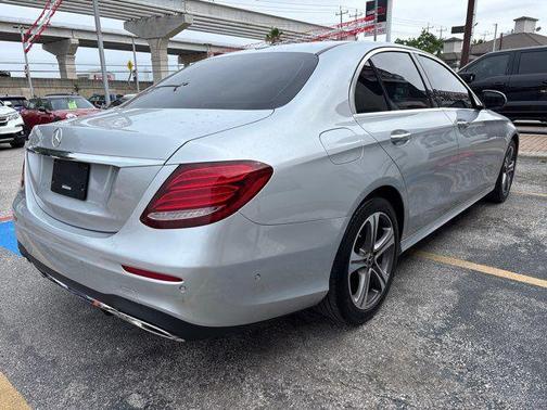 Diamond Silver Metallic 2017 Mercedes-Benz E-Class E 300