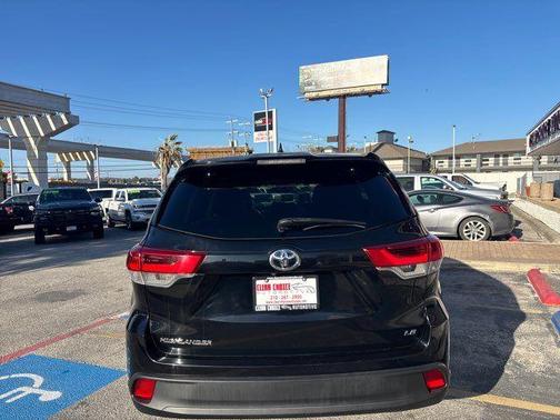 2019 Toyota Highlander LE Plus