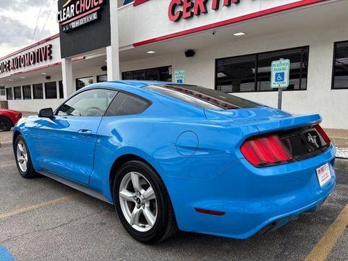 2017 Ford Mustang V6