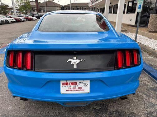 2017 Ford Mustang V6