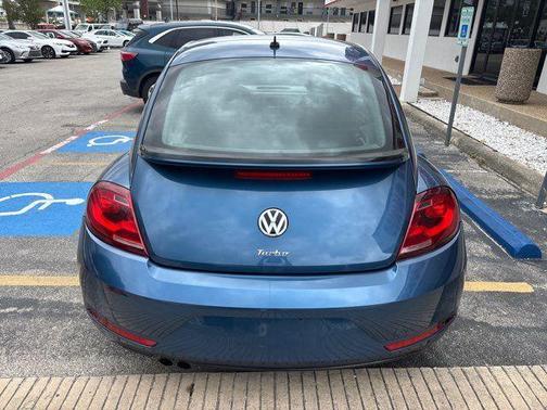 2018 Volkswagen Beetle 2.0T S