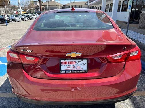 2017 Chevrolet Malibu 1LT