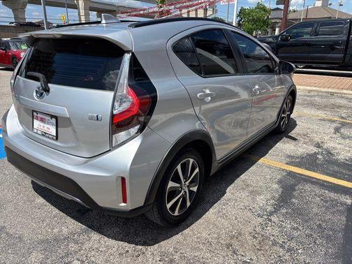 Classic Silver Metallic 2018 Toyota Prius c One