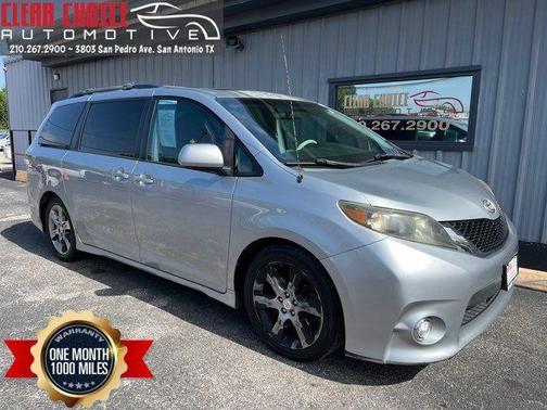 2011 Toyota Sienna SE