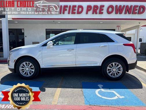 Crystal White Tri-Coat 2018 Cadillac XT5 Base