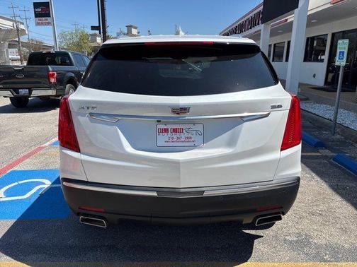 Crystal White Tri-Coat 2018 Cadillac XT5 Base