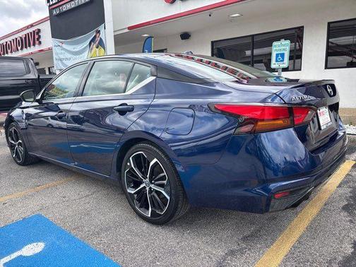 Deep Blue Pearl 2024 Nissan Altima 2.5 SR