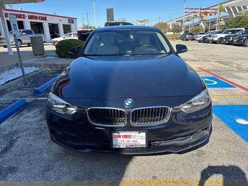 Imperial Blue Metallic 2016 BMW 320 i