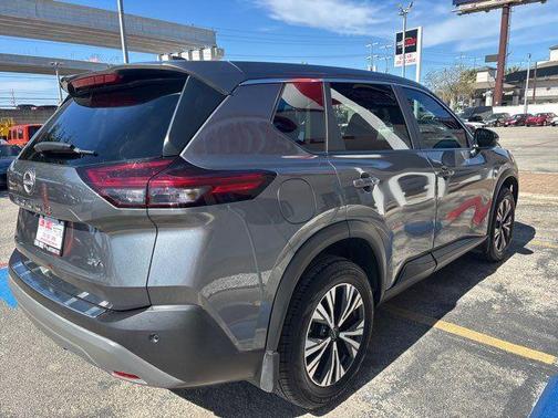 Gun Metallic 2022 Nissan Rogue SV