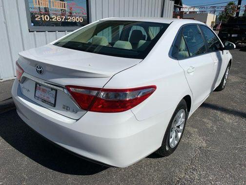 2016 Toyota Camry Hybrid LE