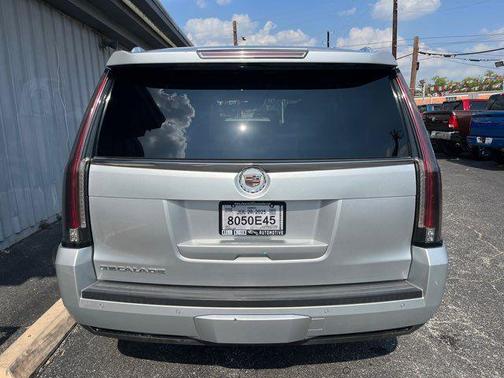 2015 Cadillac Escalade Luxury