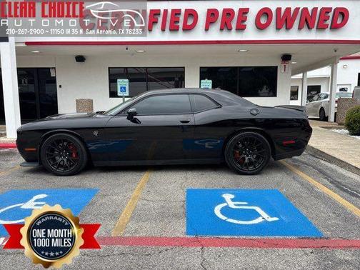 Pitch Black Clearcoat 2016 Dodge Challenger SRT Hellcat