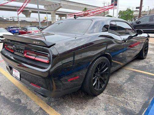 Pitch Black Clearcoat 2016 Dodge Challenger SRT Hellcat