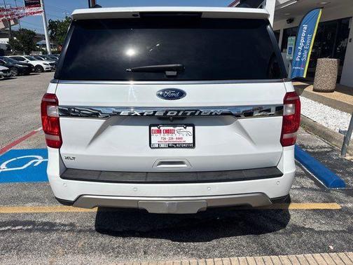 White Platinum Tri-Coat Metallic 2019 Ford Expedition XLT
