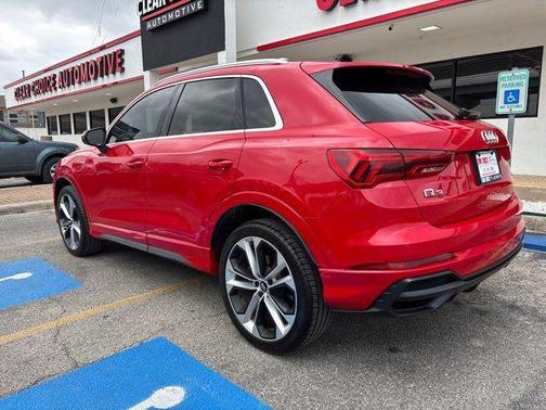 Tango Red Metallic 2020 Audi Q3 45 S line Prestige