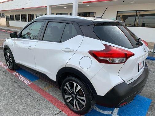 2019 Nissan Kicks SV