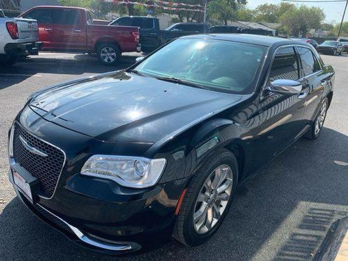 2018 Chrysler 300 Limited
