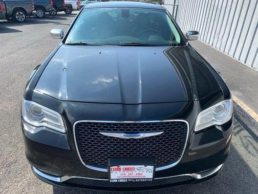 2018 Chrysler 300 Limited