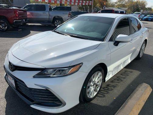 2024 Toyota Camry LE