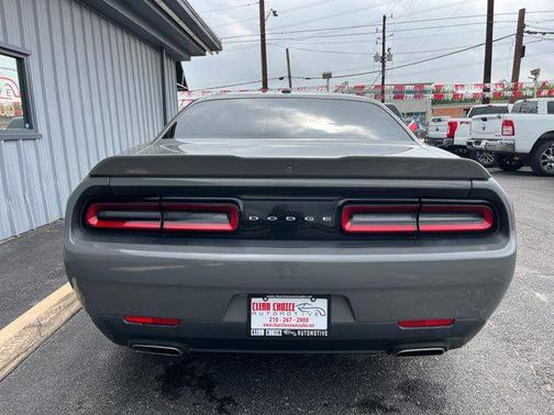 2018 Dodge Challenger SXT