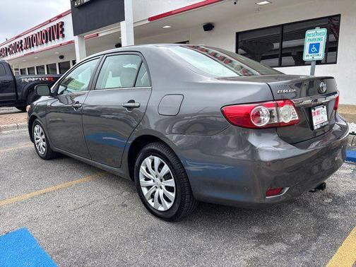 Gray 2013 Toyota Corolla LE
