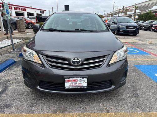 Gray 2013 Toyota Corolla LE