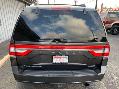 2016 Lincoln Navigator Select