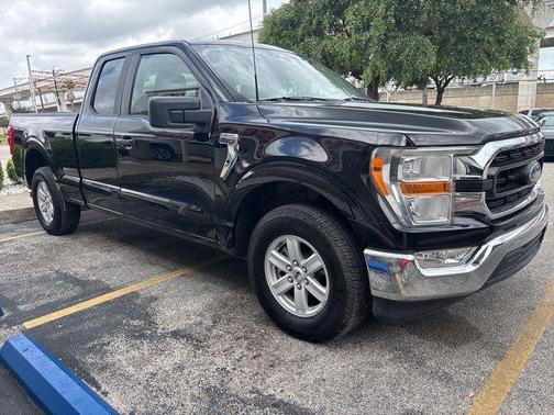 Agate Black 2022 Ford F-150 XL