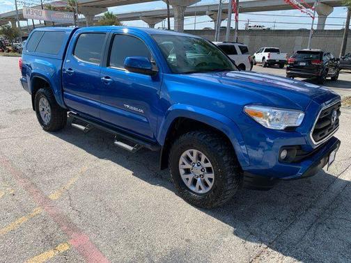 Blazing Blue Pearl 2016 Toyota Tacoma SR5
