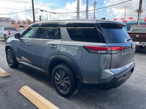 2024 Nissan Pathfinder S