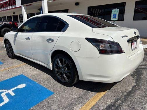 Pearl White 2013 Nissan Maxima S