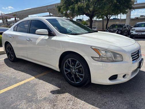 Pearl White 2013 Nissan Maxima S