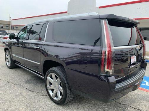 2018 Cadillac Escalade ESV Premium Luxury