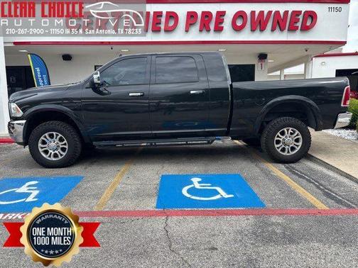 Brilliant Black Crystal Pearlcoat 2016 RAM 2500 Laramie