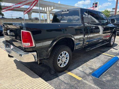 Brilliant Black Crystal Pearlcoat 2016 RAM 2500 Laramie