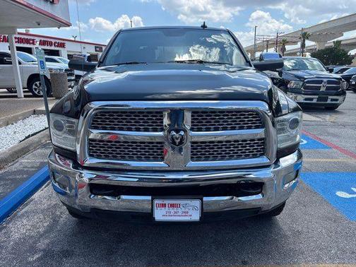 Brilliant Black Crystal Pearlcoat 2016 RAM 2500 Laramie