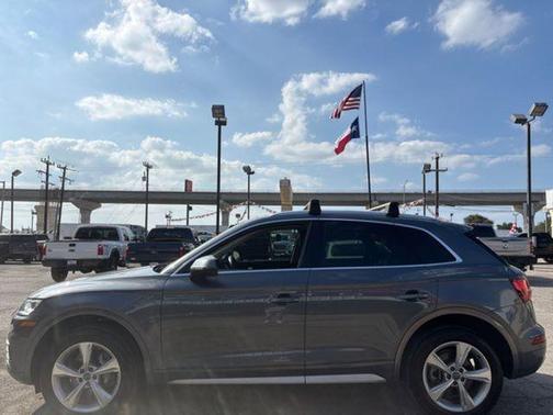 2020 Audi Q5 40 Premium Plus