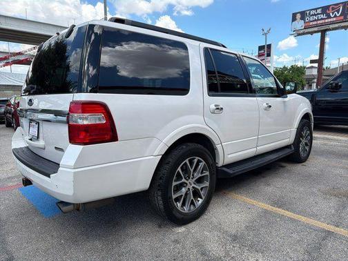 White Platinum Tri-Coat Metallic 2017 Ford Expedition XLT