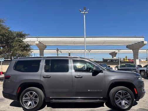 2022 Jeep Wagoneer Series III