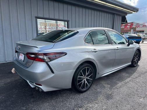 2023 Toyota Camry SE