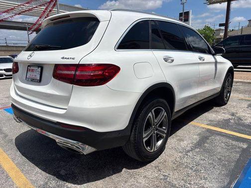 Polar White 2017 Mercedes-Benz GLC 300 Base 4MATIC