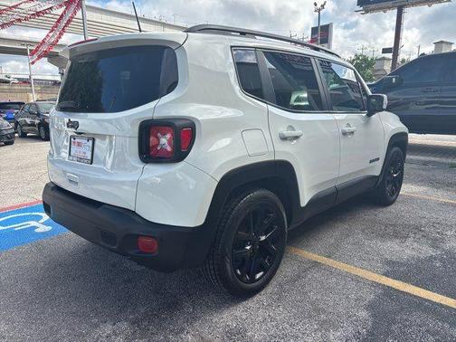 Alpine White 2019 Jeep Renegade Latitude