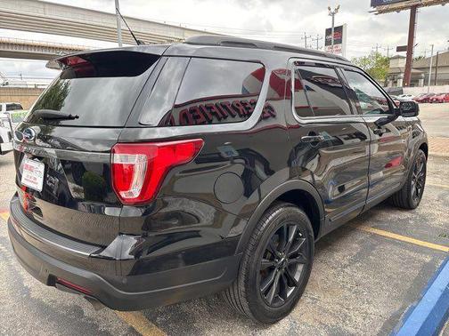Agate Black 2019 Ford Explorer XLT