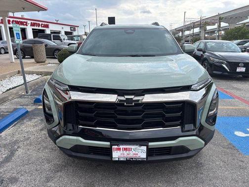 Green 2025 Chevrolet Equinox ACTIV