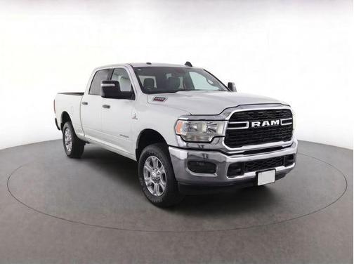 Bright White Clearcoat 2025 RAM 2500 Big Horn Crew Cab 4x4 6'4' Box