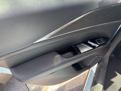 Nimbus Metallic 2024 Cadillac LYRIQ Luxury