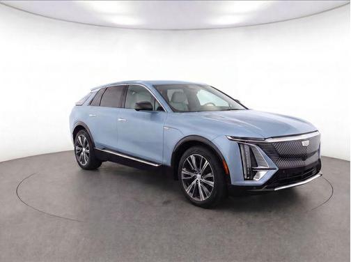 Nimbus Metallic 2024 Cadillac LYRIQ Luxury